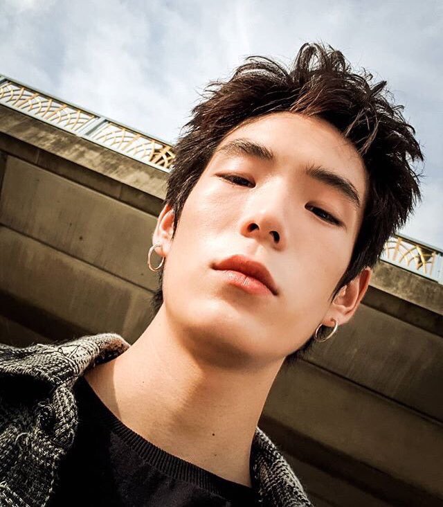 odryvv's tweet image. หล่อ รวย นักเรียนนอก
มรดกตกทอดพ่อเต็มๆ 
เรียกเราว่า “พีท” พันล้าน

#เลือดข้นคนจาง