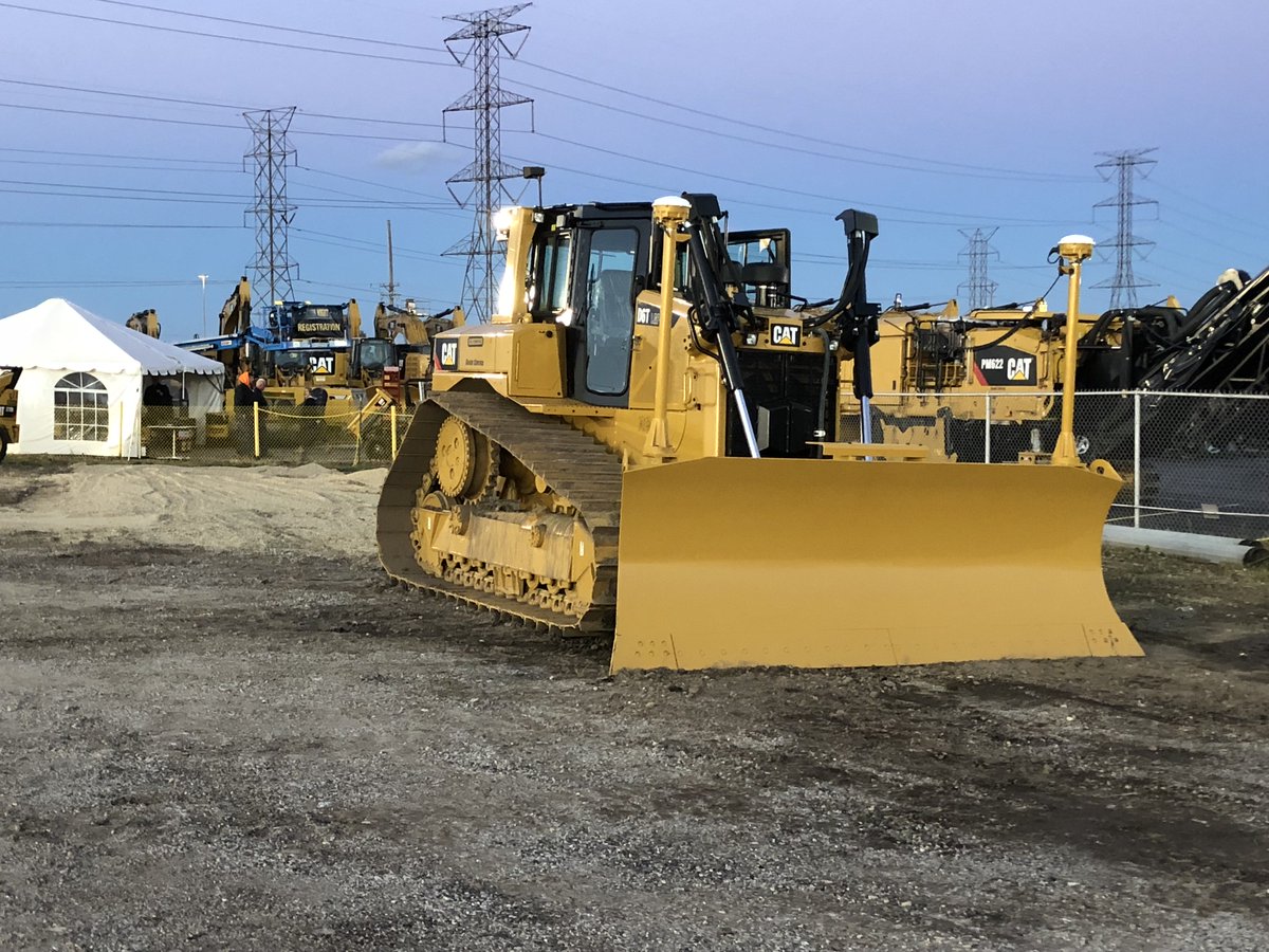 TMConsultingInc's tweet image. Iron Night @AltorferCat Elmhurst #TrimbleCEC # Earthworks #UTS # SPS930 #Sitech