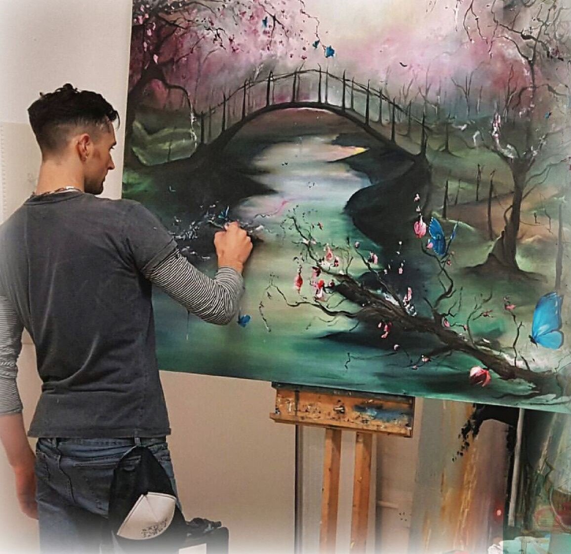galleryi's tweet photo. The enigmatic Artist Chris Rivers will be at gallery i on the evening of
*FRI 30 NOVEMBER*.... put the date in your diary NOW!

For more images and information about Chris Rivers art see:
https://t.co/o2b3Qumion…/gall…/category/135-chris-rivers

#chrisriversart https://t.co/9SMKDyFbwG