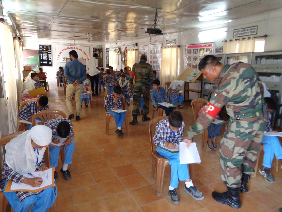 Whiteknight_IA's tweet photo. To provide an impetus to students in the region, #IndianArmy has started coaching classes from 24 Sep to 31 Dec 18 for preparation of #SainikSchool Entrance Exam 2019 at Dharmari, Gulabgarh & Bagga. 52 students attending classes. Locals lauded efforts of #ArmyFor Youth @adgpi. https://t.co/n1kVEFQflc