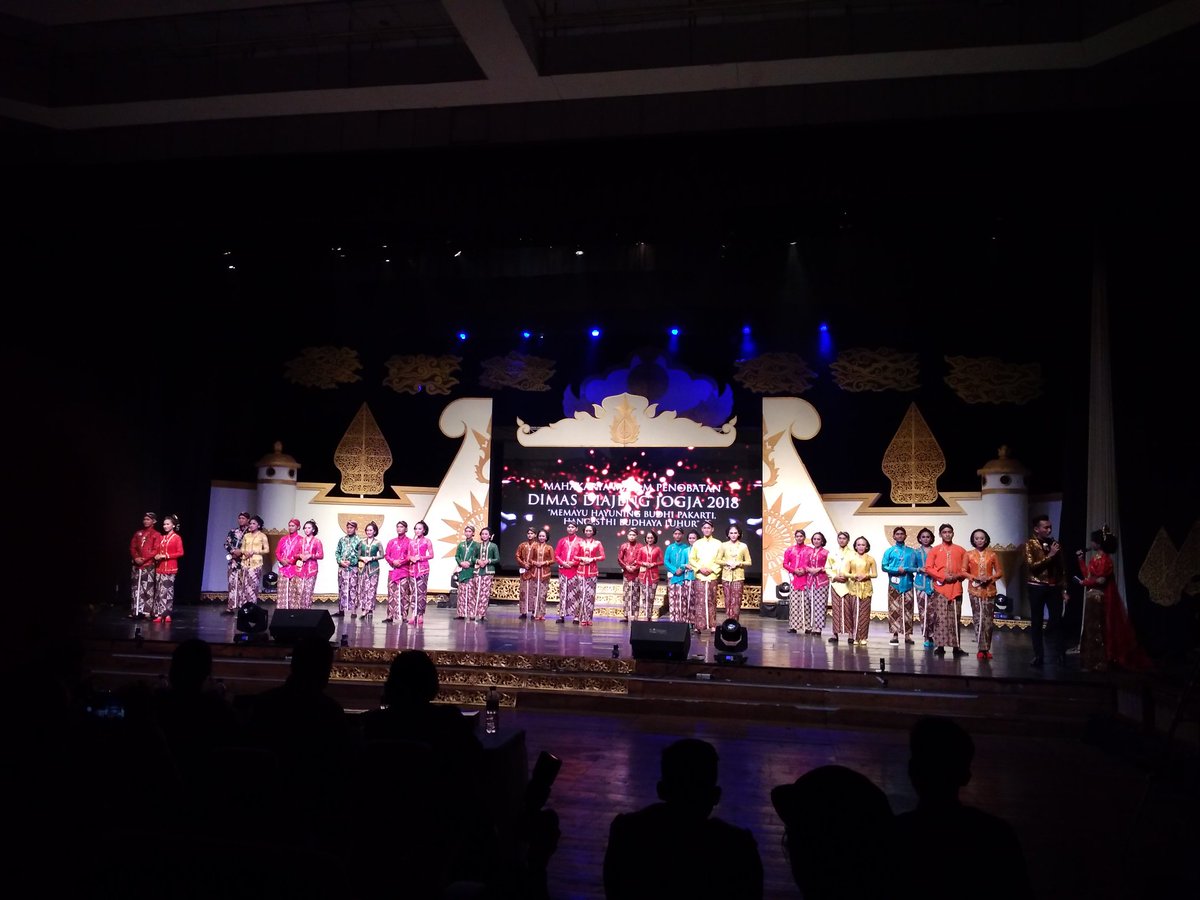 Parade Finalis Dimas Diajeng 2018. Berikutnya akan terpilih 5 Besar Dimas Diajeng 2018.