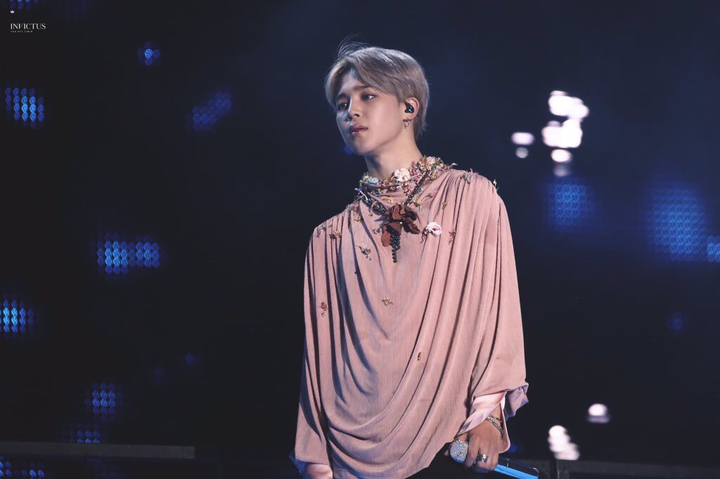 sara97_mo's tweet photo. Happy birthday to our fairy jimin!!!!🎂🎁🎈🎆🎊🎉🎊🎉🎊🎉🎊🎉💜💜💜💜💜💜💜💜💜💜💜💜💜💜💜💜💜
#JiminOurAngelOurWorld
#JiminOurSerendipityDay
#HAPPYJIMINDAY
#JiminStarDustDay
#JiminStarDustDay
and ofcourse please #GetWellSoonJimin !!!💜 https://t.co/tH9cmoOnzf https://t.co/Npx7mt1rYd