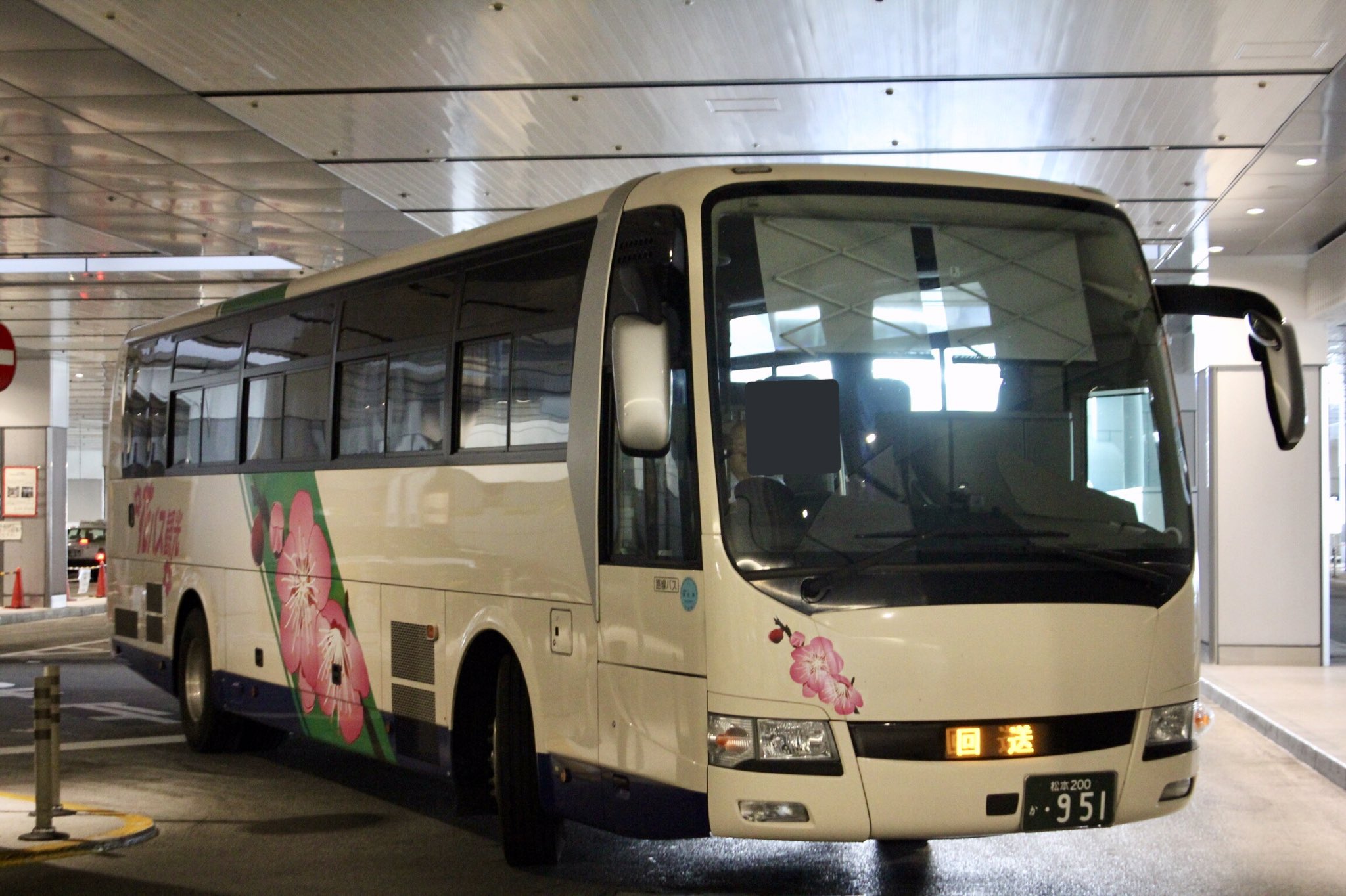 はるちゃんのパパ ﾟ Ar Twitter 花バス観光 トラピスジャパン 松本0 か 951 エアロエース バスタ新宿3f 10 29 撮影 T Co Smokqsdnir Twitter