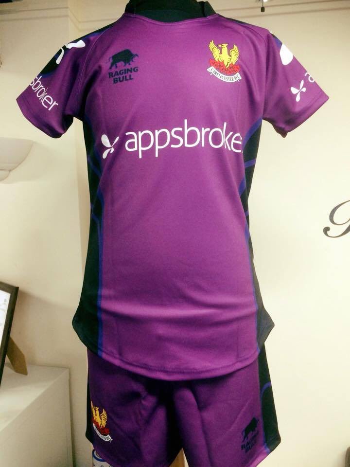 RagingBullSport's tweet photo. Check out Cirencester RFC’s brand new away kit! #kitonpoint #RagingBullSportswear #rugby @CirencesterRFC 👌🏼🏉 https://t.co/g2v8CWnSMv