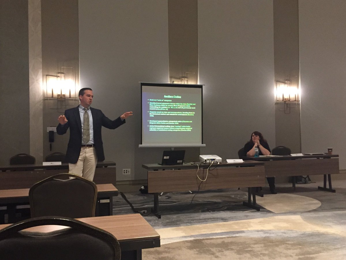 DMCMasterWong's tweet image. In my session at the annual conference of Association for Applied &amp;amp; Clincial Sociology! Great tips on making presentations to executives and interesting study on qualitative secondary data! #WhyApplied #AASCNorfolk