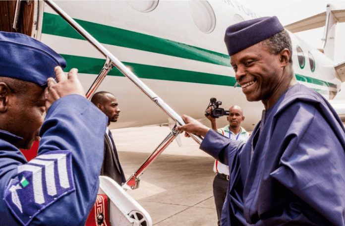 ogundamisi's tweet photo. I am @ogundamisi I am with them 

@ProfOsinbajo and @MBuhari 

Not with those other 2 👇

Òwe l'ẹşin ọrọ. https://t.co/U2xoKv1CmG