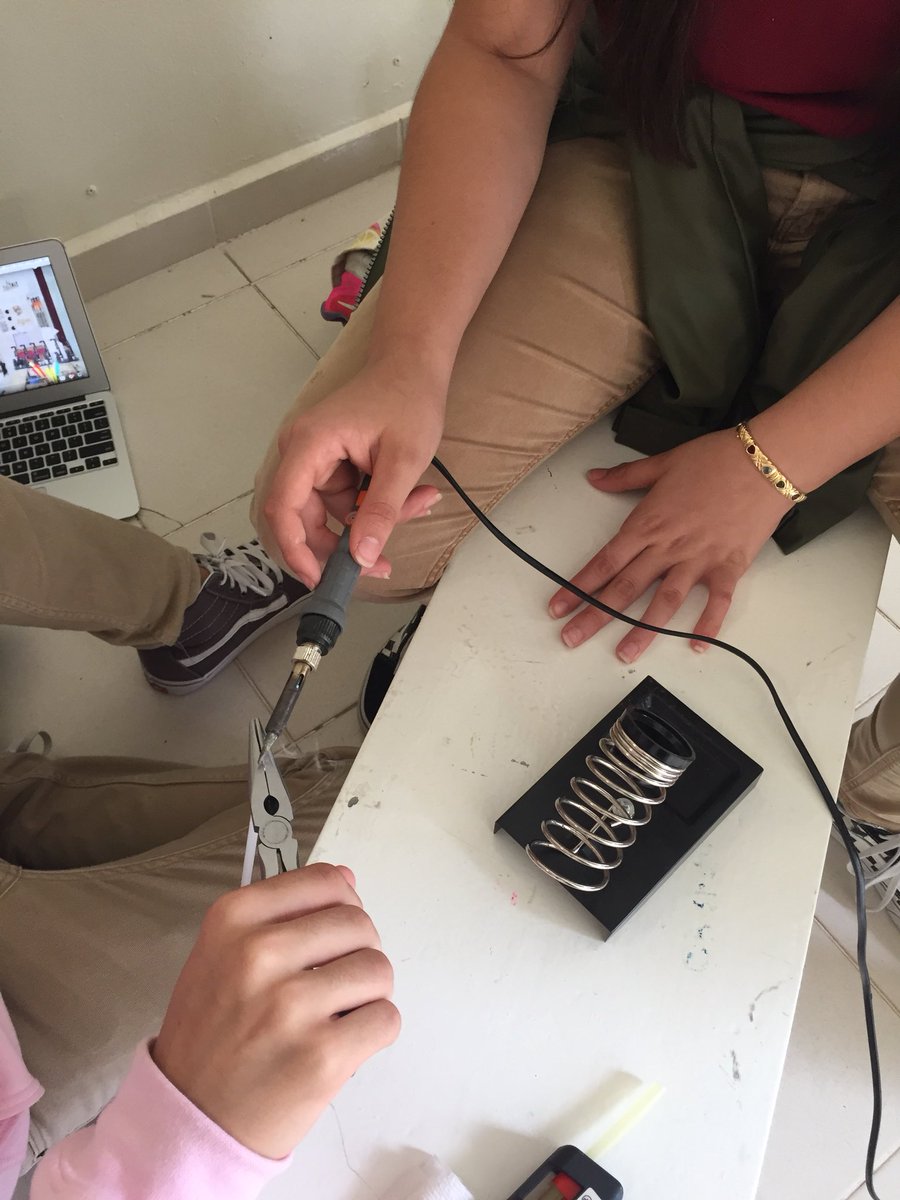 shegrows2's tweet image. Soldering to build a new musical instrument #cmsedu #makersgonnamake