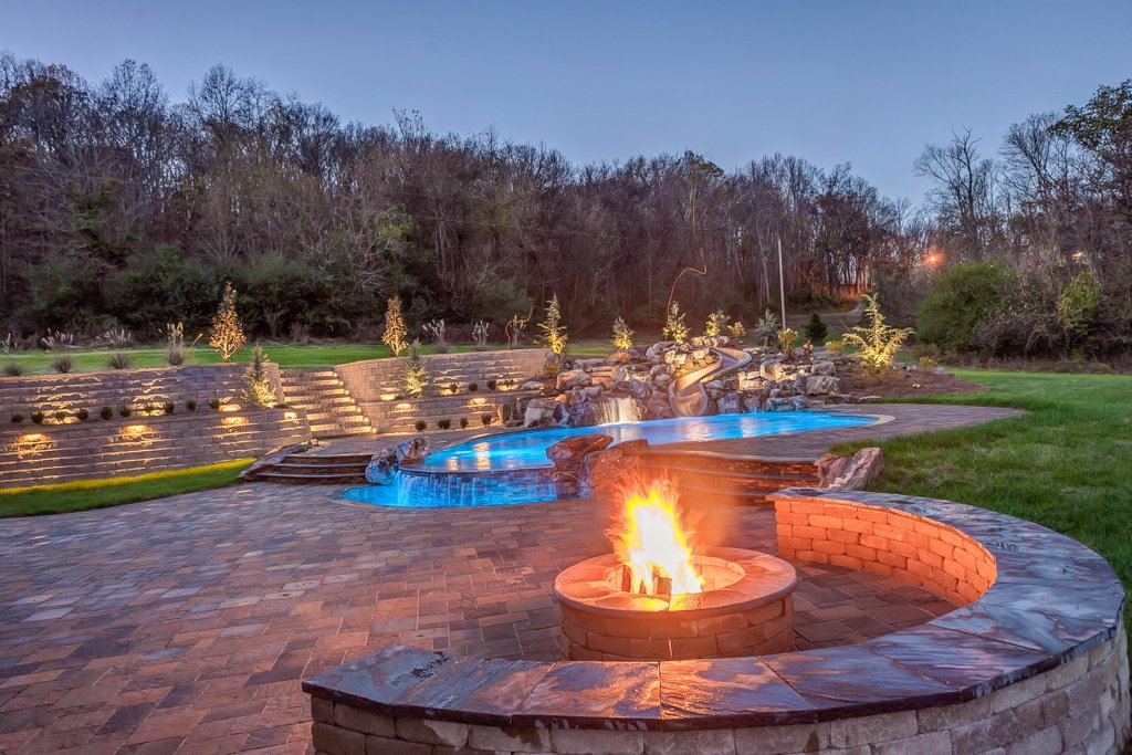 PeekPoolsSpas's tweet photo. Friday night fires: the perfect way to kick off the #weekend!
#pool #pools #nashville #peekpoolsspas #peekpools #poolkings #diy #fall #paradise #luxury #design #poolporn https://t.co/ENBJXLyjfK
