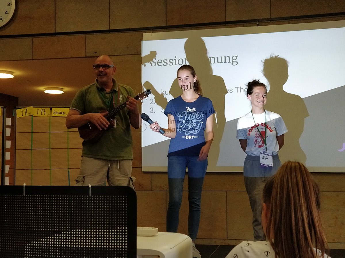 anjalorenz's tweet image. Session-Pitch mit Musik #echat18