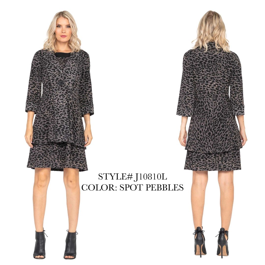 evavarro's tweet image. A fall fashion must-have! Check out our 3/4 sleeve empire jacket along with our print "Spot Pebble". It's a total eye catcher with unparalleled sophistication 👌💯 buff.ly/2RDCqJx
...

#evavarro #jacket #falljacket #empirejacket #ootd #fallfashion #womenswear #ootd