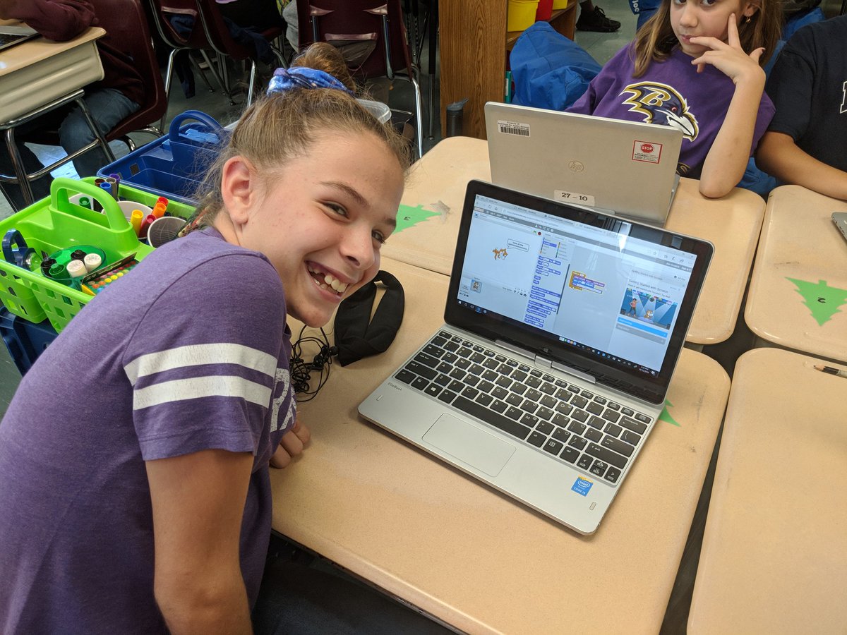 debboyd18's tweet image. Using Scratch with Fifth grade friends. #codingiscool @VillaCrestaElem