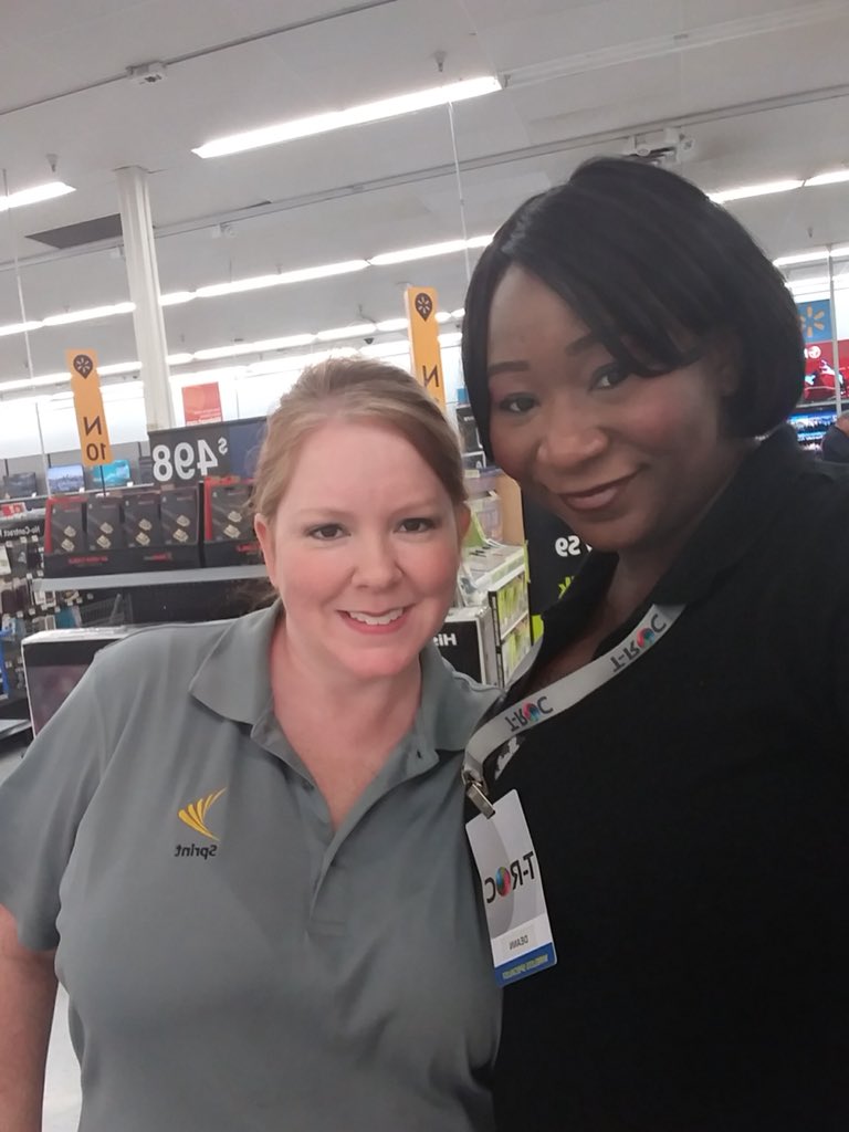 Pushing Sprint hard with this awesome T-Roc rep at Walmart in Gonzalez. <a href="/todd_margavio/">todd margavio</a>