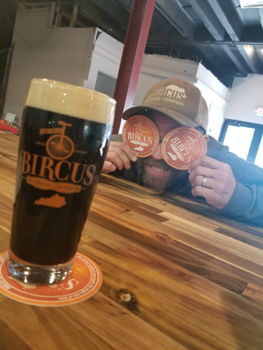BIRCUSbeer's tweet photo. EXCUSE ME SIR
comma
Nitro Coffee Stout coming soon! Courtesy of @DeeperRootsDRC
#friyay #givemethatwholebeancoffee #ludlow #bircus
🤠🤠🤠 https://t.co/tqOVj8MyyX