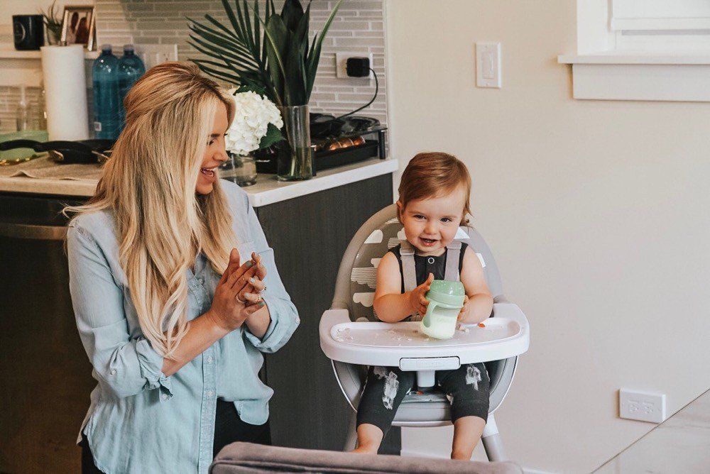 Sip Sip Hooray | Transitioning Baby to a Sippy Cup with Dr. Brown’s hertastylife.com/sippy-cup-tran…