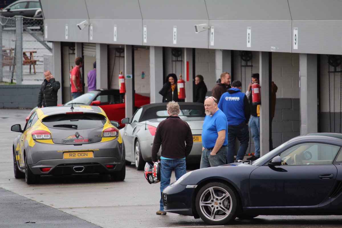 Octane Track Days tweet media
