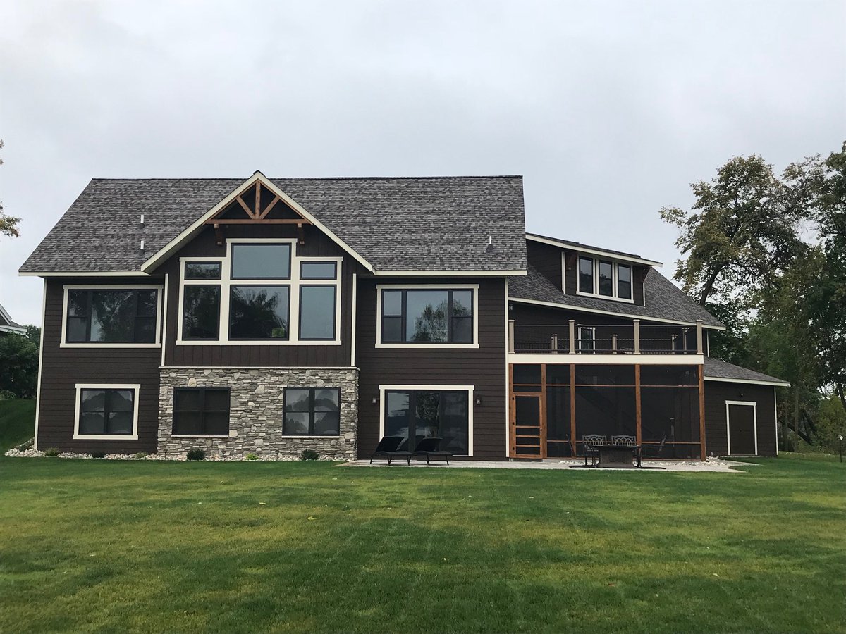 HighPointHMN's tweet image. Gorgeous views from this new home built on a point near Pristine Bay on Lake Darling