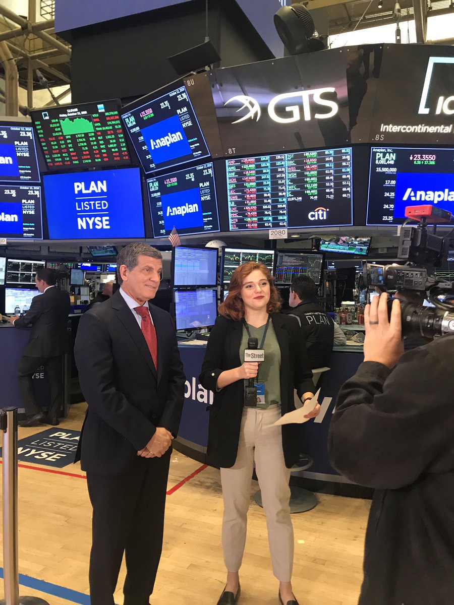 hancho1109's tweet photo. Talking #connectedplanning with @CatherineRossTV at @NYSE #AnaplanIPO @Frank_Calderoni https://t.co/2O6HvMtMof