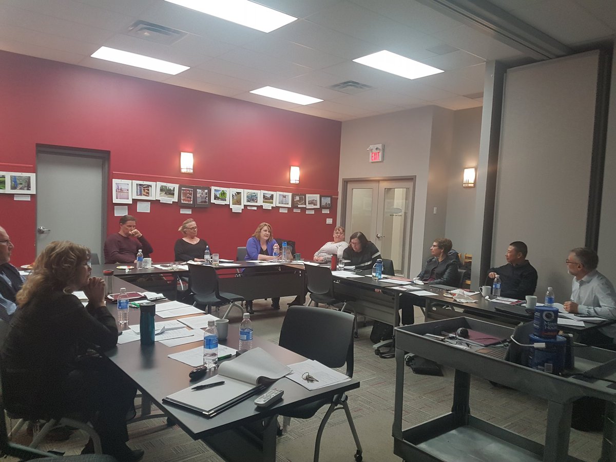 RyseProject's tweet photo. Discussing youth resilience with community members, industry partners and youth themselves @ResiliencebyD @ResilienceRes @TheronLinda @MichaelUngarPhD https://t.co/dsLP6Dwcr9