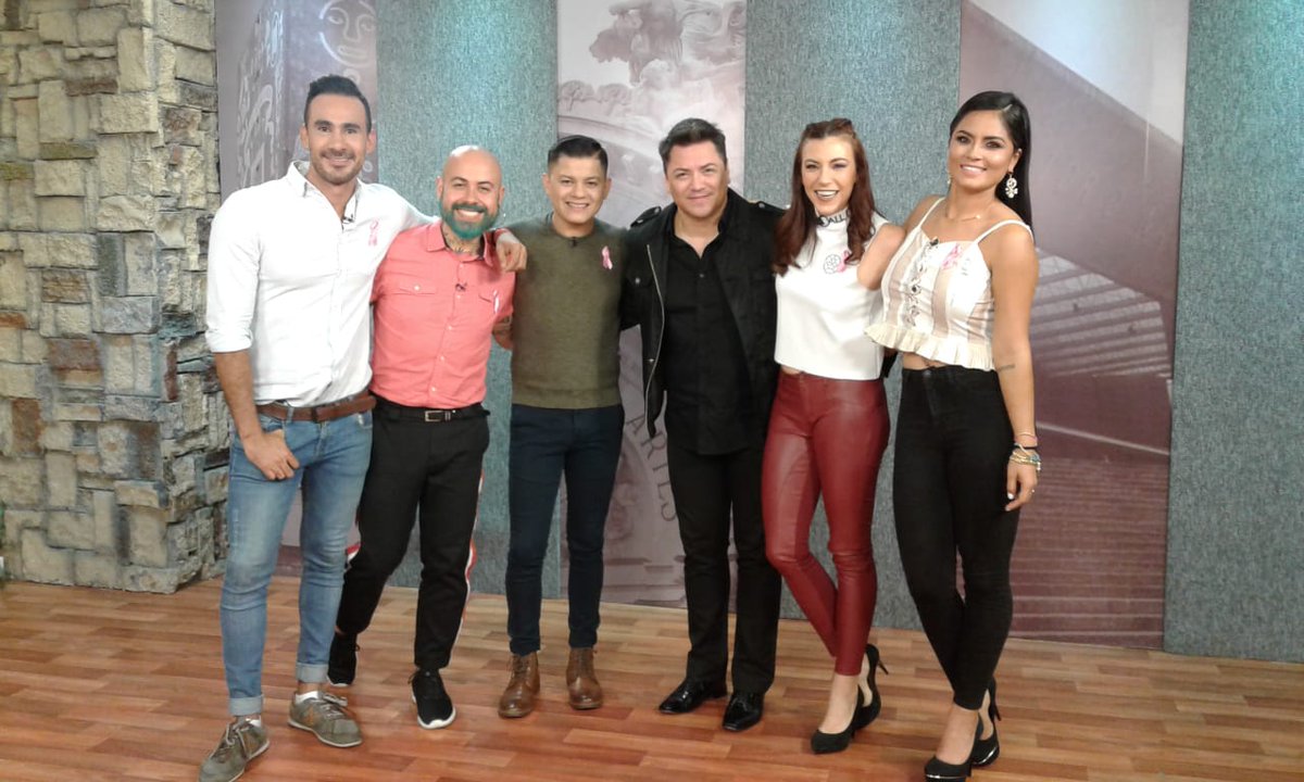Capital21_Tv's tweet photo. ¡Esto fue #TCE21! El próximo lunes tendremos más diversión junto a @PamelaCorreaMX, @CintiMedina, @danieltvherrera, @andresbecerra y @johnnycarmona #FelizFinde  🙌🎊 https://t.co/dEmtFOn8ug