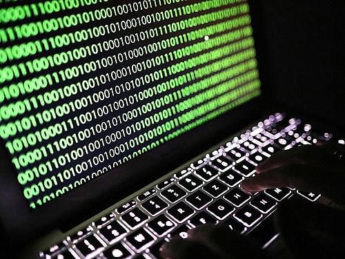 ITDredaktion's tweet image. Das Bundesamt für Sicherheit in der Informationstechnik (BSI) sieht durch Praktiken wie Krypto-Mining, Ransomware-Angriffen und der zunehmenden Vernetzung von Alltagsgegenständen eine neue Qualität der digitalen Sicherheitsgefährdung. buff.ly/2EfStuv #kryptomining