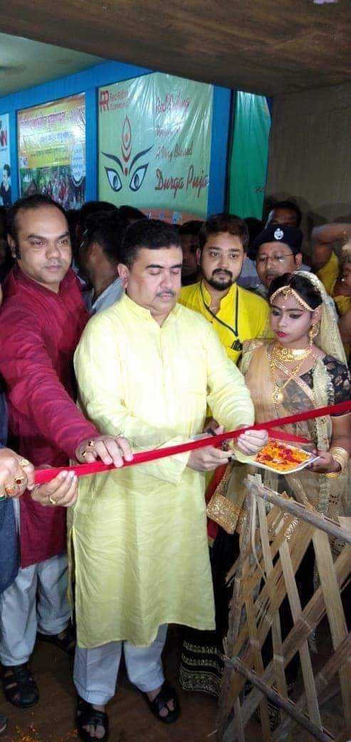 PurbaCongress's tweet photo. মুর্শিদাবাদ এর বাবুপাড়া সার্বজনীন দুর্গো উৎসব কমিটির শারদ উৎসবের শুভ সূচনা করলেন জেলার পর্যবেক্ষক তথা পশ্চিমবঙ্গ সরকারের মাননীয় পরিবহন ও পরিবেশ মন্ত্রী শ্রী শুভেন্দু অধিকারী মহাশয়..১২/১০/২০১৮ https://t.co/H2DjsDHvVz