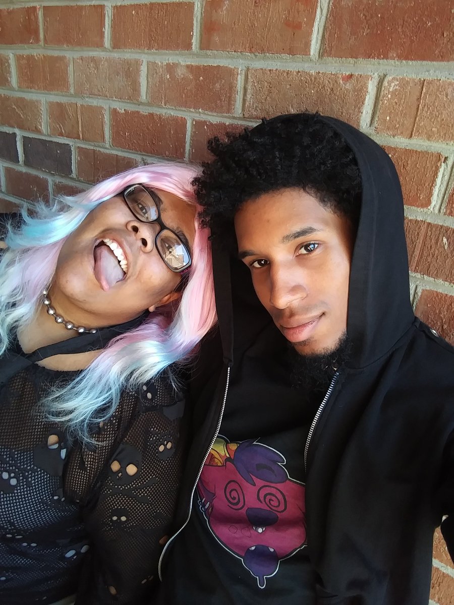 BerryUnusual's tweet photo. It feels so good to be in my normal goth/emo attire suits and ties are cool but I'm a "freak" and I'm proud. They keep saying I should model maybe they are right. Stunting with the wifie @DiaTheStrange
Rocking @woofcatink @trippnyc @royalbones

#goth #furry #gothfurry https://t.co/b0TgGRfLu3