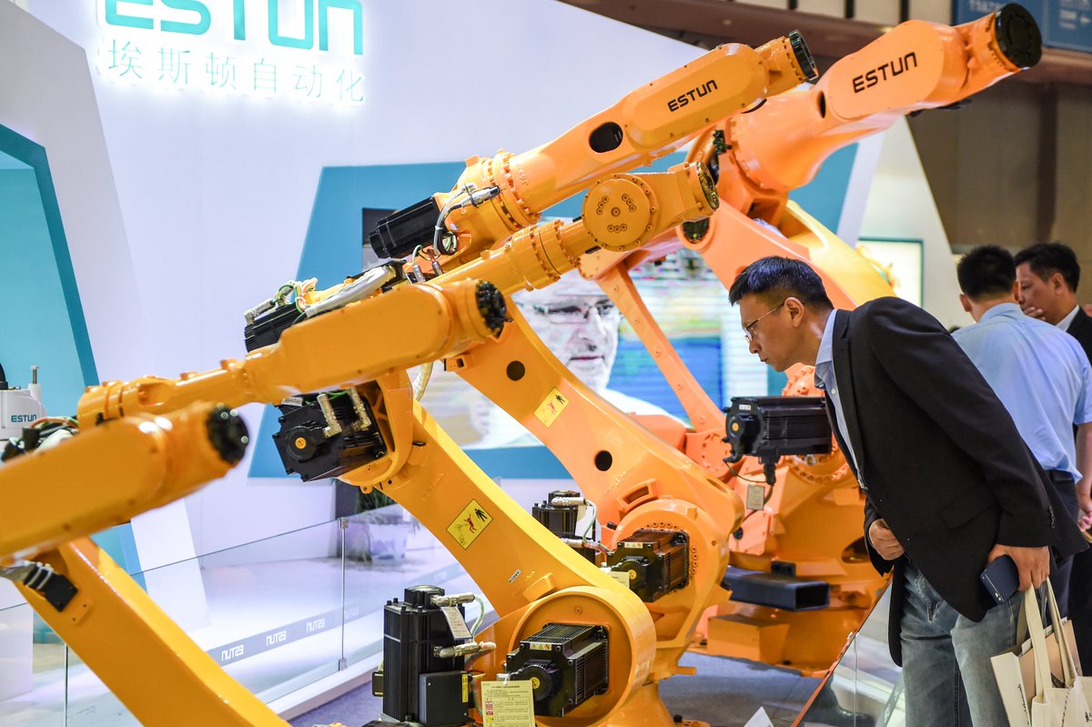 XHNews's tweet photo. China's intelligent manufacturing market to exceed 31 bln USD by 2020: report https://t.co/3W2lYn5PCD https://t.co/uPYR3nUx5Y