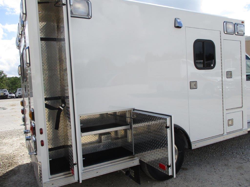 NEW 2018 TYPE III FORD E350 WARRIOR DEMO AVAILABLE NOW! Contact your dealer for more info: osageambulances.com/dealers/locate…