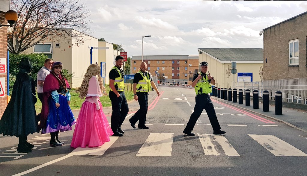 PlayTeamNGH's tweet photo. On day 5 of the "Everyday Heroes" themed National Play in Hospital Week, it seems appropriate to post this picture of @NorthantsPolice officers doing their best impression of #TheBeatles whilst visiting @NGHnhstrust #EverydayHeroes #PIHW2018 #NPIHW https://t.co/XNqO1JJ45S