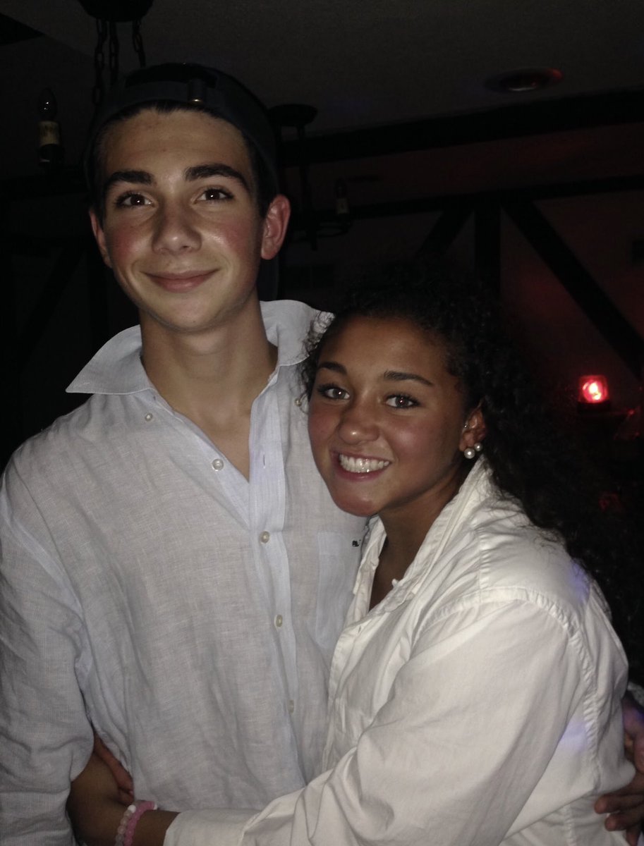 Jordann_Conrad's tweet photo. Happy birthday hun, miss and love ya💓💓💓 dont party to much down there @TheDowGuy https://t.co/tmgIXXq0AR