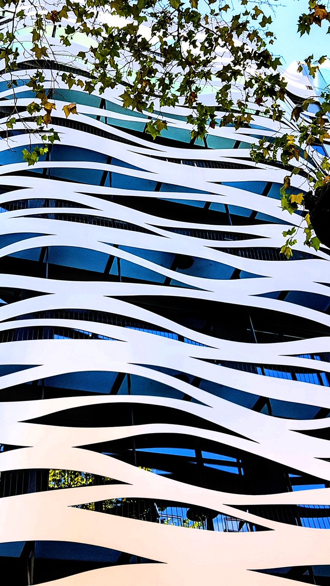 liliana_dorina's tweet photo. Barcelona, Catalunya 
Passeig de Gracia,
 Toyo Ito architecture 
#autumn2018 #october2018 
#Samsung7edge 
Good Evening To All !! https://t.co/R1Fxy00nn4