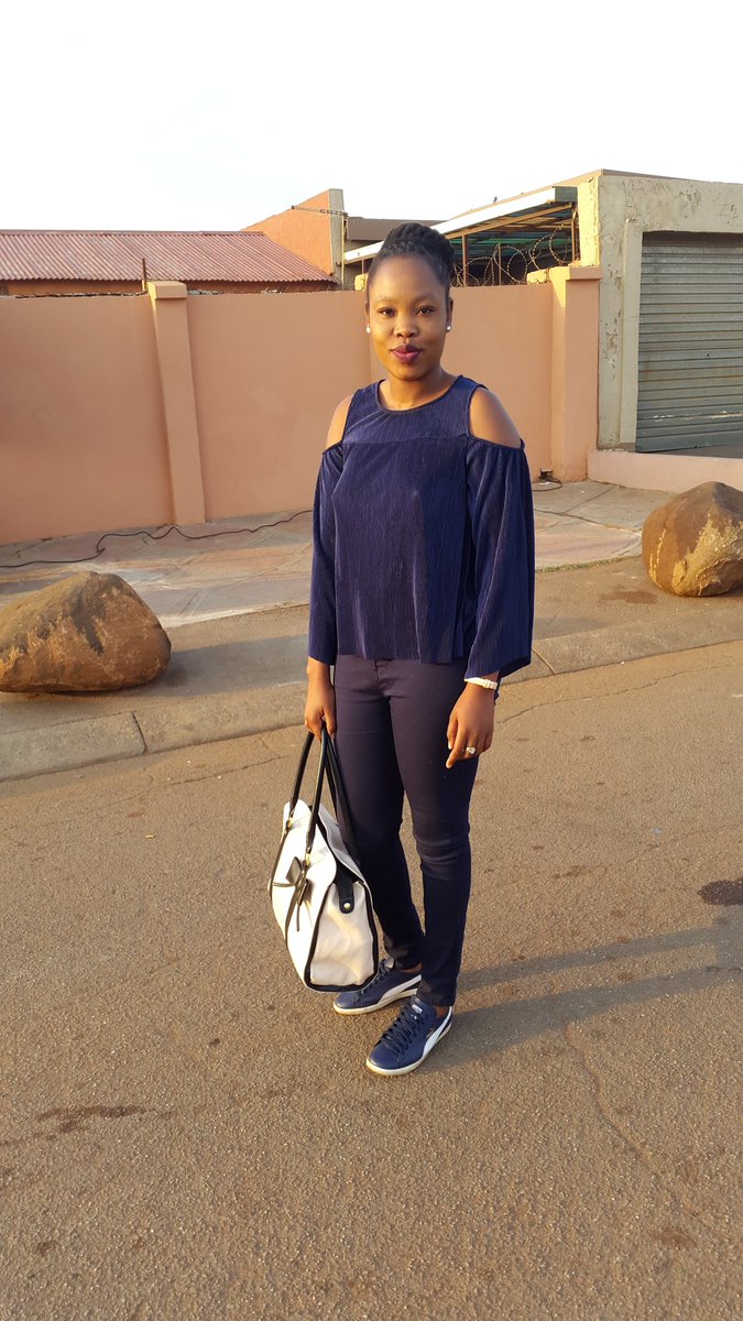 Constation2's tweet photo. Ntukulu wa ka Mobbie https://t.co/l0PqfOgxWb