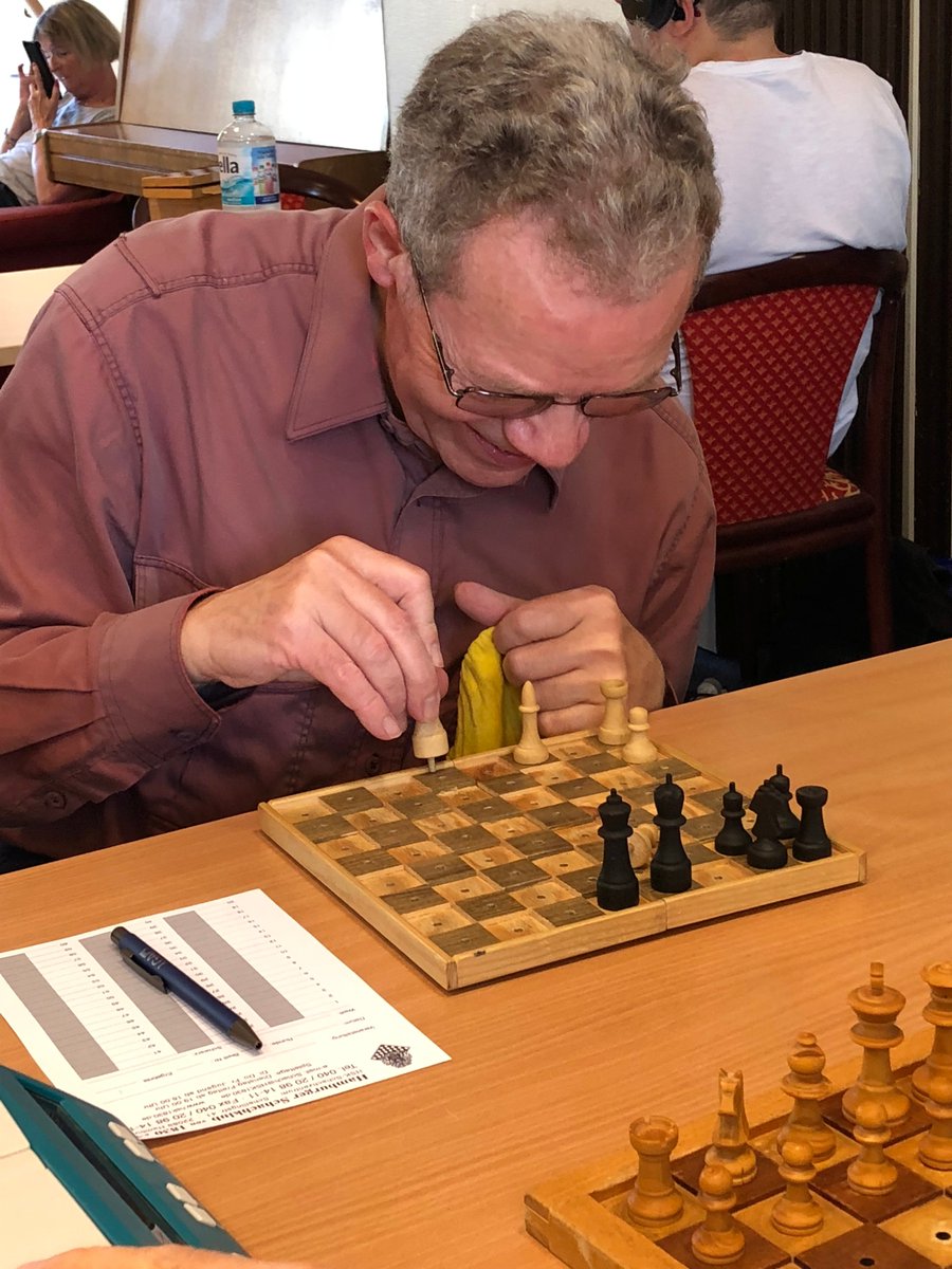 schach64's tweet photo. Gewinnen ist doch schöner ;) Heute mal gepunktet! #schach #iodm #timmendorferstrand https://t.co/kcJR1d9Gs1
