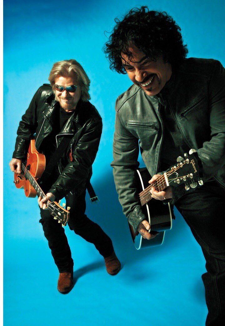 Wishing a very happy belated birthday to Daryl Hall of Hall and Oates! 