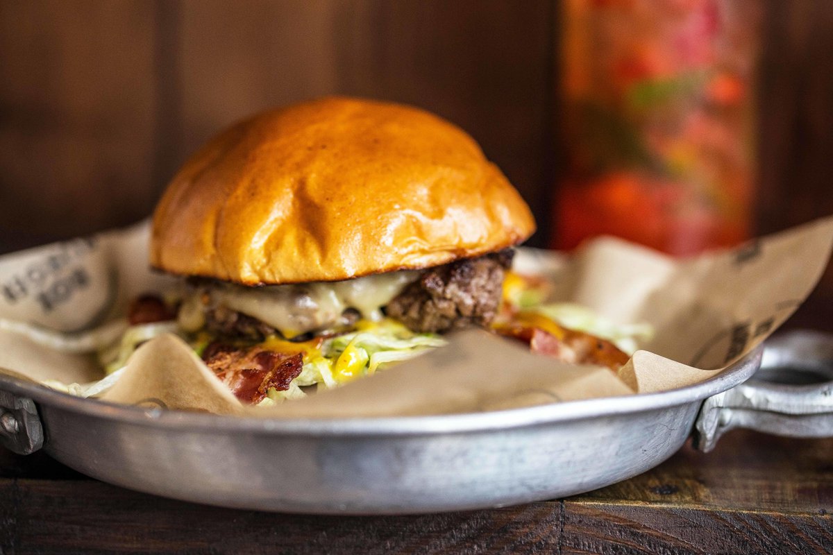 roxburger's tweet photo. I see you crispy delicious bacon ππ€€
#RoxBurger #London #Image https://t.co/FqqRbhis2i