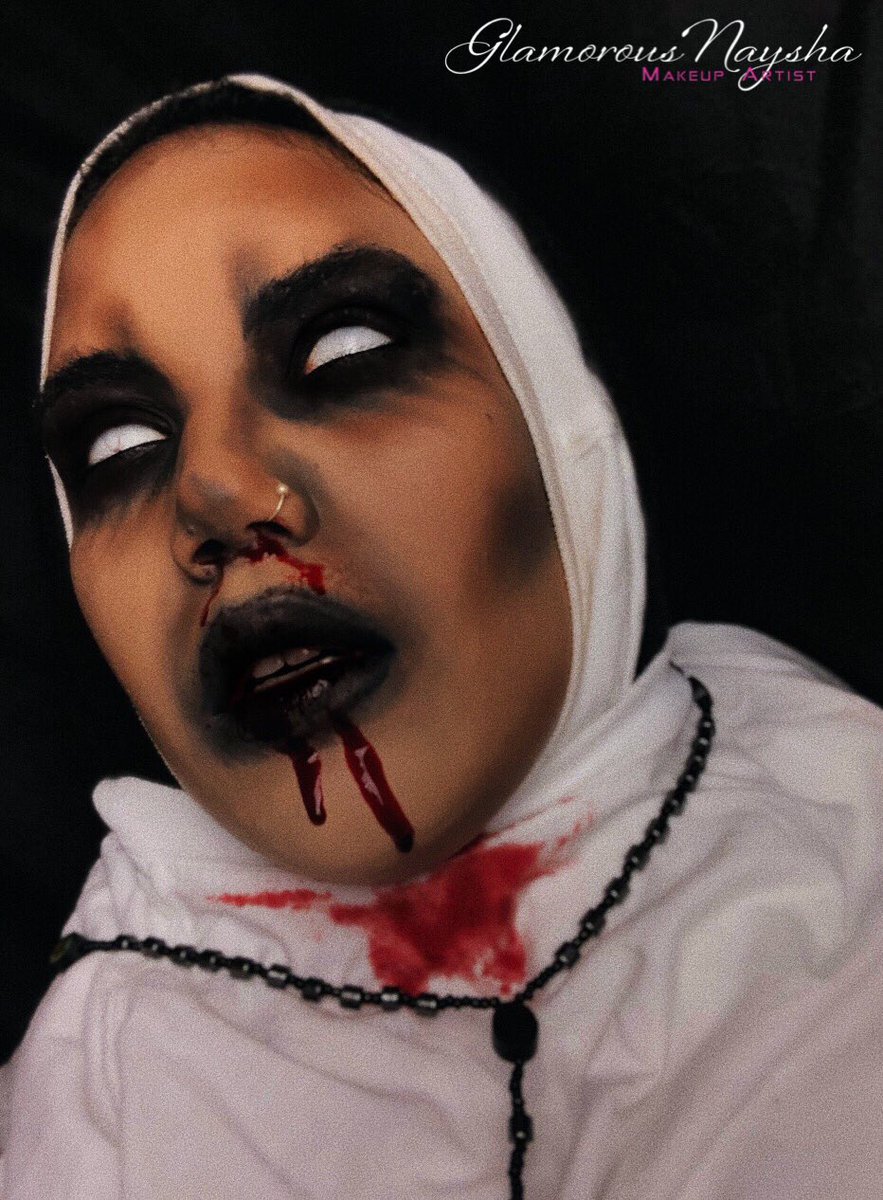 GlamorousNaysha's tweet photo. She doesn’t forgive...
•Look #2 For Halloween 🎃 .
.
•¿Alguna idea de quien soy?🤭
.
.
•Makeup Inspiration: @melolops •••••••••••••••••••••••••
#bloodymakeup #halloweenmakeup #smokeyeye #nyxcosmetics #thenun #october #scarylook #horrormakeup #dotpr https://t.co/AKqjnnDBUH