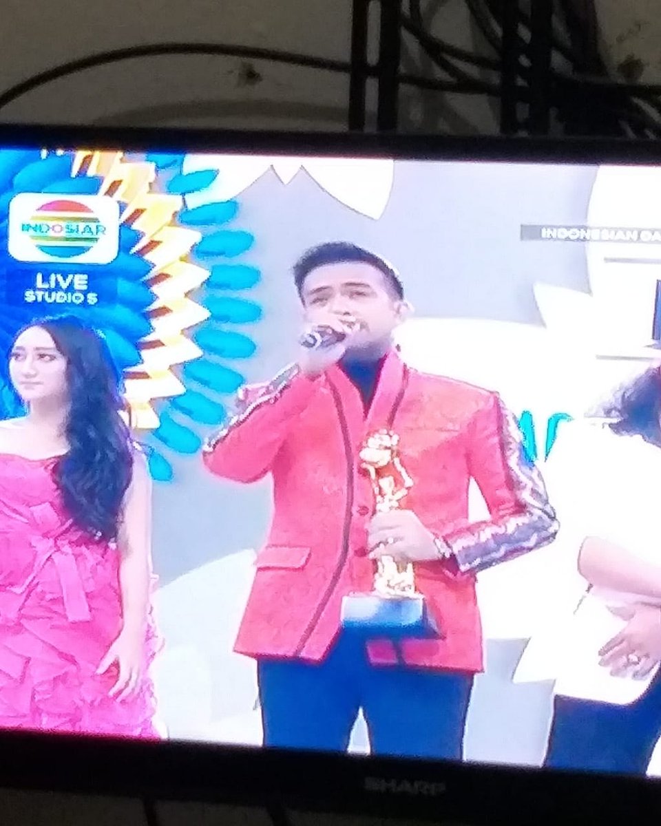 Kami MLF bangga punya idola kaya papa
#IDA2018Fildan