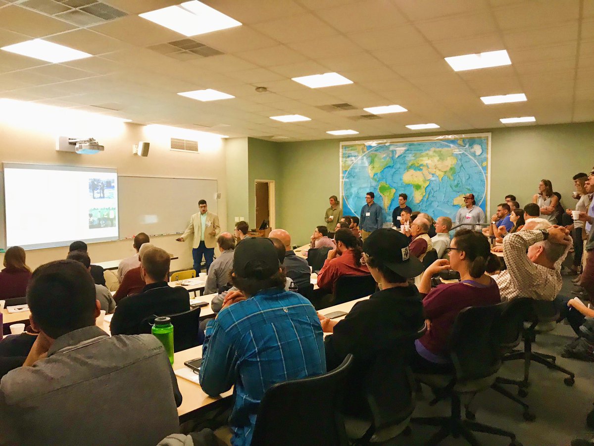 StLawrenceU's tweet photo. Welcome to those Laurentians back on campus for the SLU Geology Alumni Conference this weekend!
Brian Congiu ’08 presented on “Exploring Environmental Consulting as a Career Option and Navigating the Path to Employment” earlier today. #SLUGAC https://t.co/iqvLKSt7pA