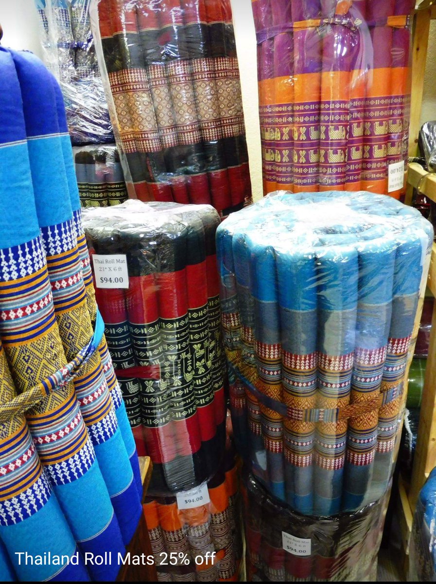 Have you heard the news? We're moving! We've got a lot of work ahead &amp; it would be a big help if you could take some stock off our hands! Everything in our second store is 25-60% off!! All furniture, lamps &amp; pillows! @DowntownRedDeer
#RedDeer #sale