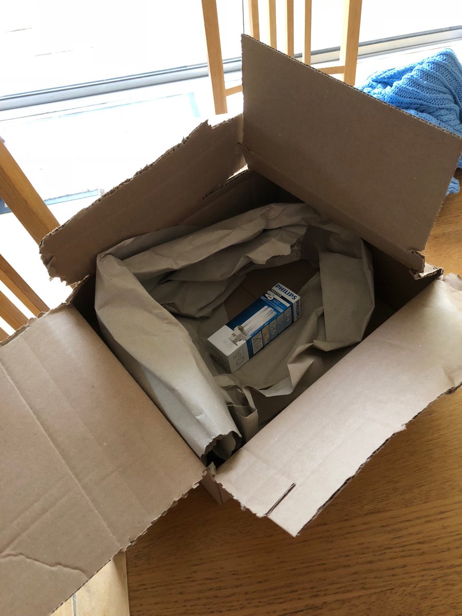LeeEnglestone's tweet image. A rather large box for a rather small bulb Amazon.. #PackagingFail