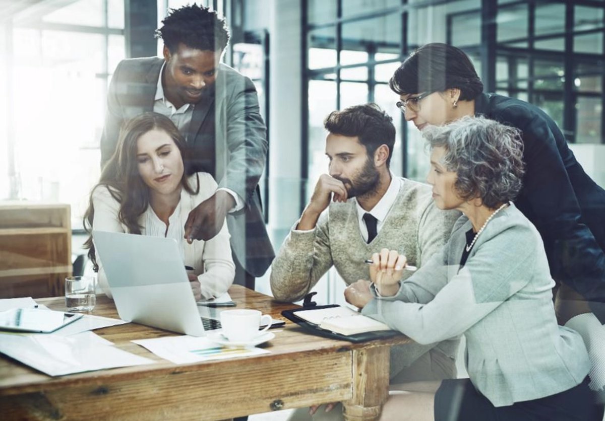 TaskUs's tweet photo. How can you hold your employees to achieving ridiculously high performance? Our President, @JasparWeir shares how we have completely reimagined the employee review process at TaskUs. via @Forbes 
https://t.co/aXbEqlHzlj https://t.co/PUzFgH5SX7