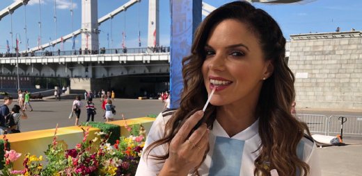 Mantén hidratados tus labios siguiendo estos pasos súper sencillitos. 👄 #RahelTips

goo.gl/QLEj3f