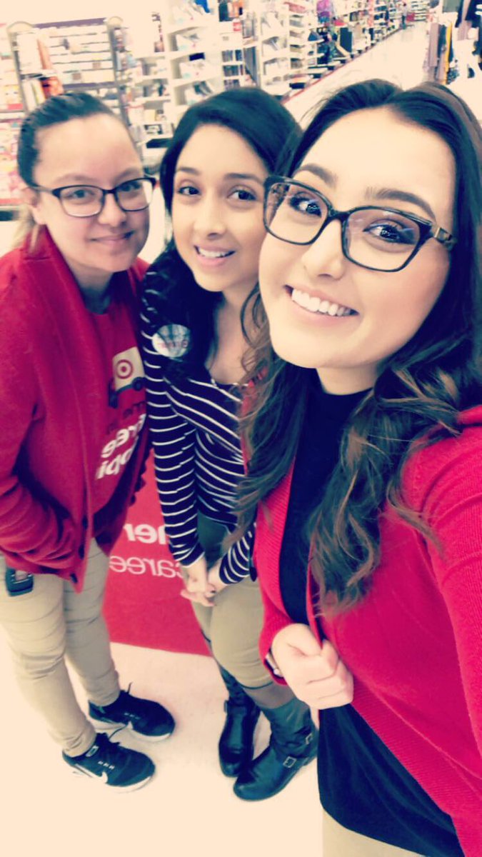 Awista_Target's tweet photo. 1487 is ready for some #holidaydomination! Hiring great talent, come join our #missionpossible team! #worksomewhereyou❤️#nationalhiringevent https://t.co/vEbM79Z4tS