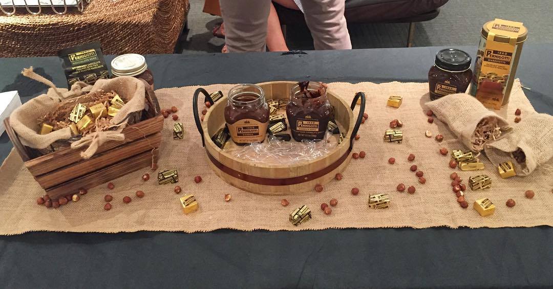 EuropeanDeli1's tweet photo. European Deli representing Pernigotti at the IACC Rosenthal Sambonet Meet the Member Event in New York City

#iacc #italianchamberofcommerce #pernigotti #europeandeli #rosenthal #sambonet #italianchocolate #nocciolato #cremino #giandiuotto https://t.co/o1K5N75yxD