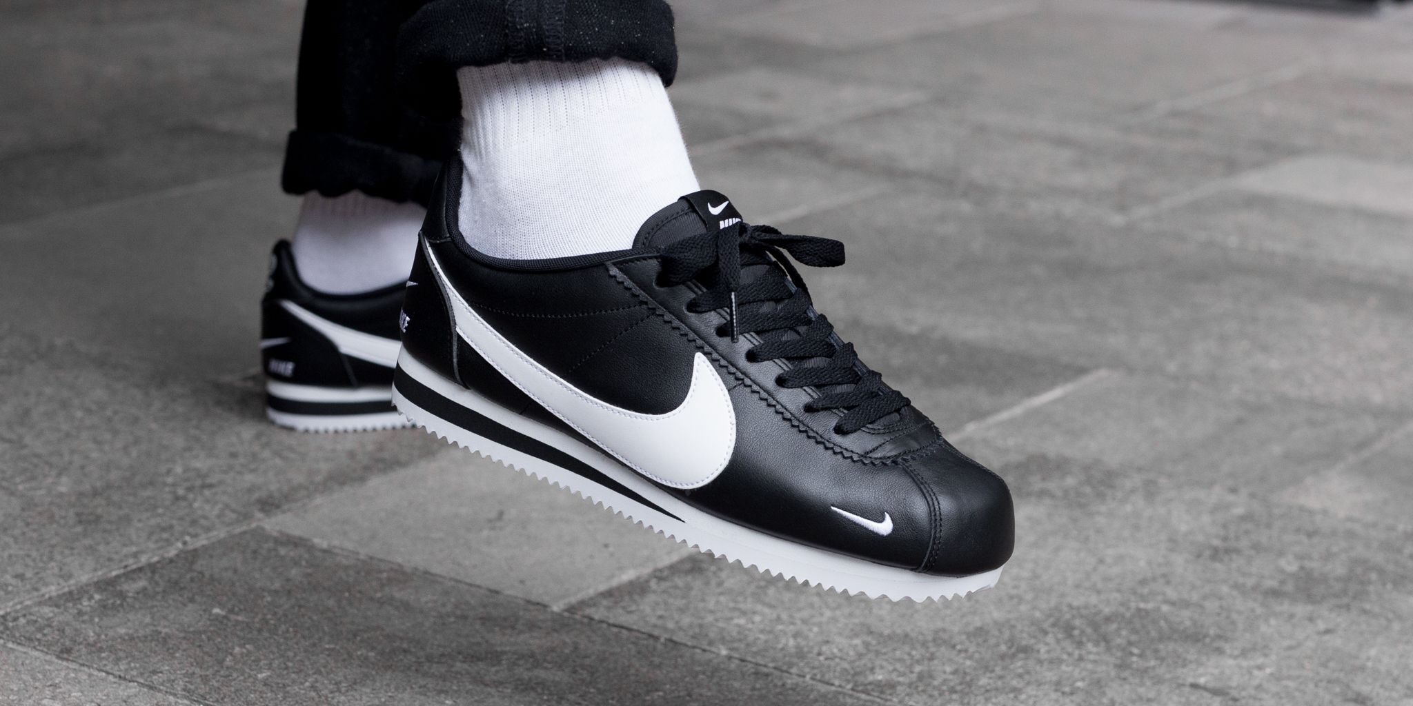 Classic cortez premium swoosh new arrivals