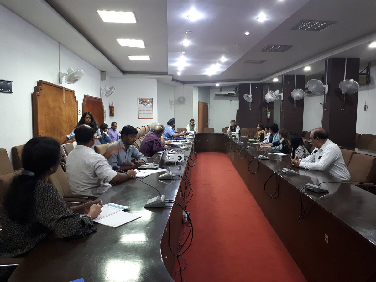 ihuwash's tweet photo. As Prof. Jagan Shah, Director, #NIUA said that the #Accelerator Program of #IHUWASH brings together the Municipalities, Private Sector & the innovators in the same platform; today's #AcceleratorPitch saw that confluence that could lead to finding urban #WASHSolutions. @JaganShah https://t.co/FzHojncQx8