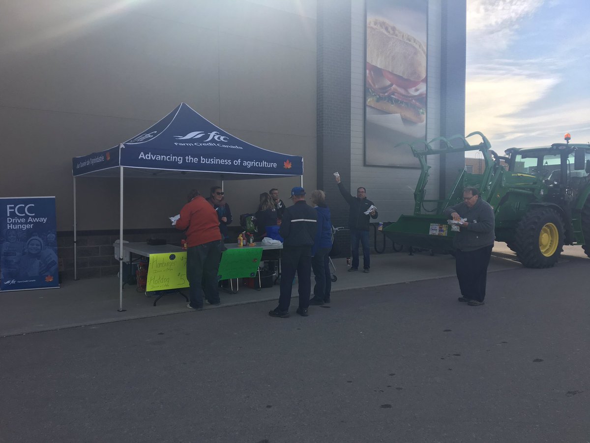 FCC Drive Away Hunger BBQ at the <a href="/DauphinCoop/">Dauphin Coop</a> ! Stop by and see us! <a href="/alexisdyck/">Alexis Dyck</a> <a href="/NicoleM83870398/">NicoleMcDonald</a> <a href="/ClintEisner/">Clint Eisner</a> @Murraygurski