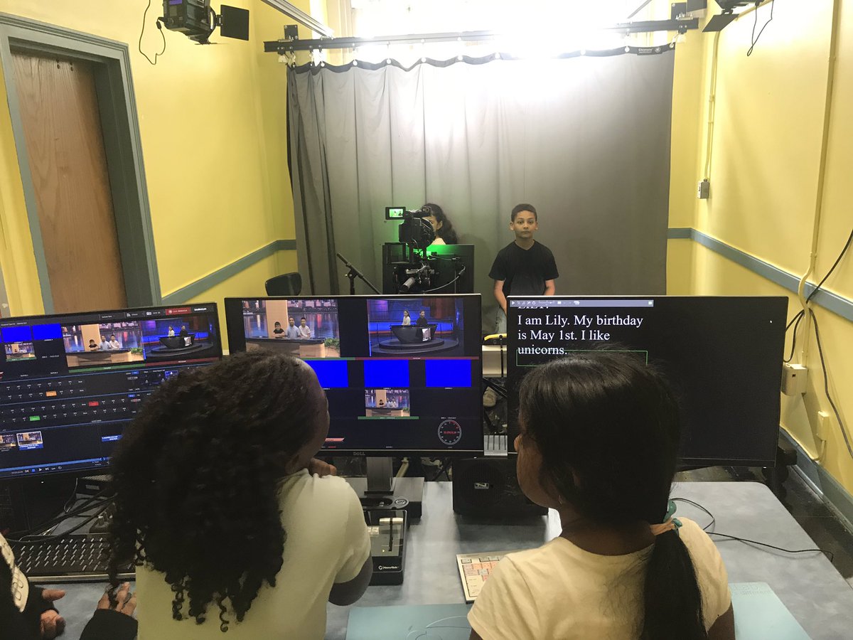 ps201tech's tweet photo. The 2018-19 Broadcadst Team has officially begun training! @MagnetSchlsMSA  @SmartLab_tweets @PS201QSTEAM https://t.co/WByxzCWoWy