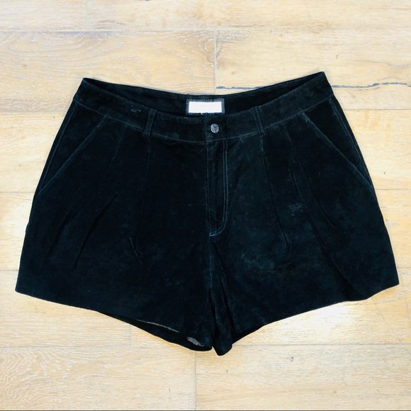 So good I had to share! Check out all the items I'm loving on @Poshmarkapp from @Mary14006847 #poshmark<a href="/tag/fashion"class="tags"><span>#fashion</span></a><a href="/tag/shopmycloset"class="tags"><span>#shopmycloset</span></a><a href="/tag/style"class="tags"><span>#style</span></a><a href="/tag/loft"class="tags"><span>#loft</span></a><a href="/tag/poshmark"class="tags"><span>#poshmark</span></a>