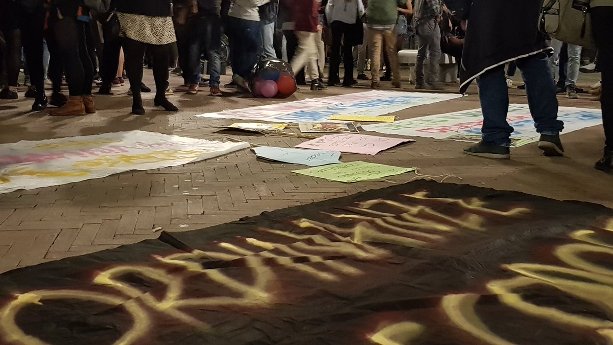 exploitpisa's tweet image. L&apos;amministrazione leghista di Conti vieta di sederci per terra e bere alcool dopo le 21? Noi rispondiamo con una street parade che attraverserá la città tra pochissimo.

Se non ci sediamo, siamo in movimento!

#sederiliberi #riprendiamocipisa